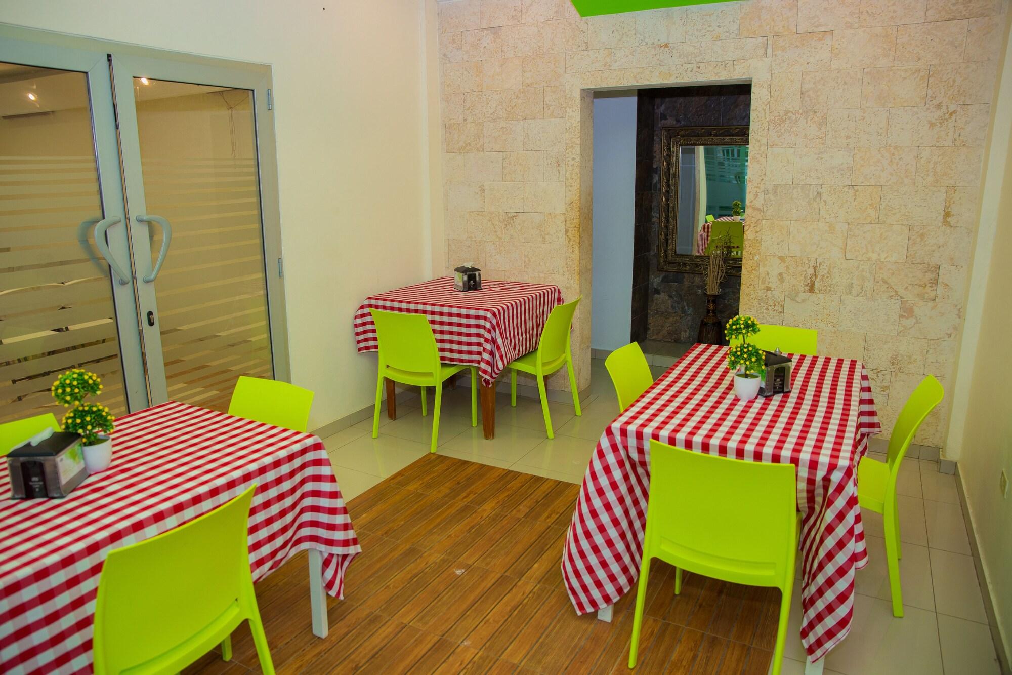 Restaurant Aparta Hotel Don Olivo