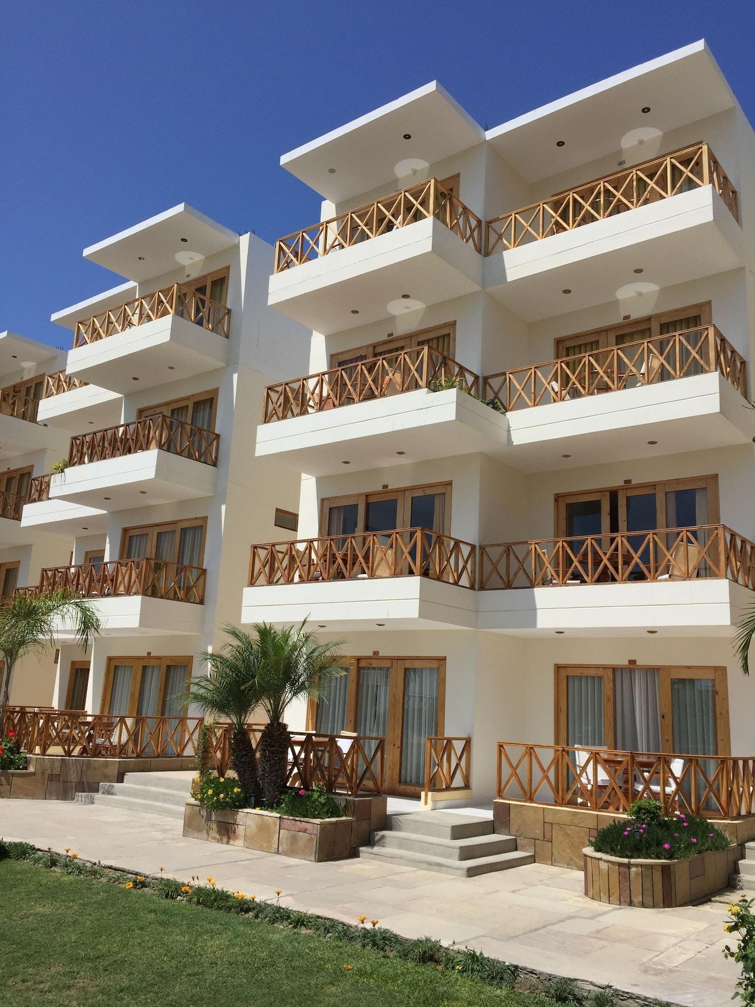Vista Exterior Hotel Emancipador