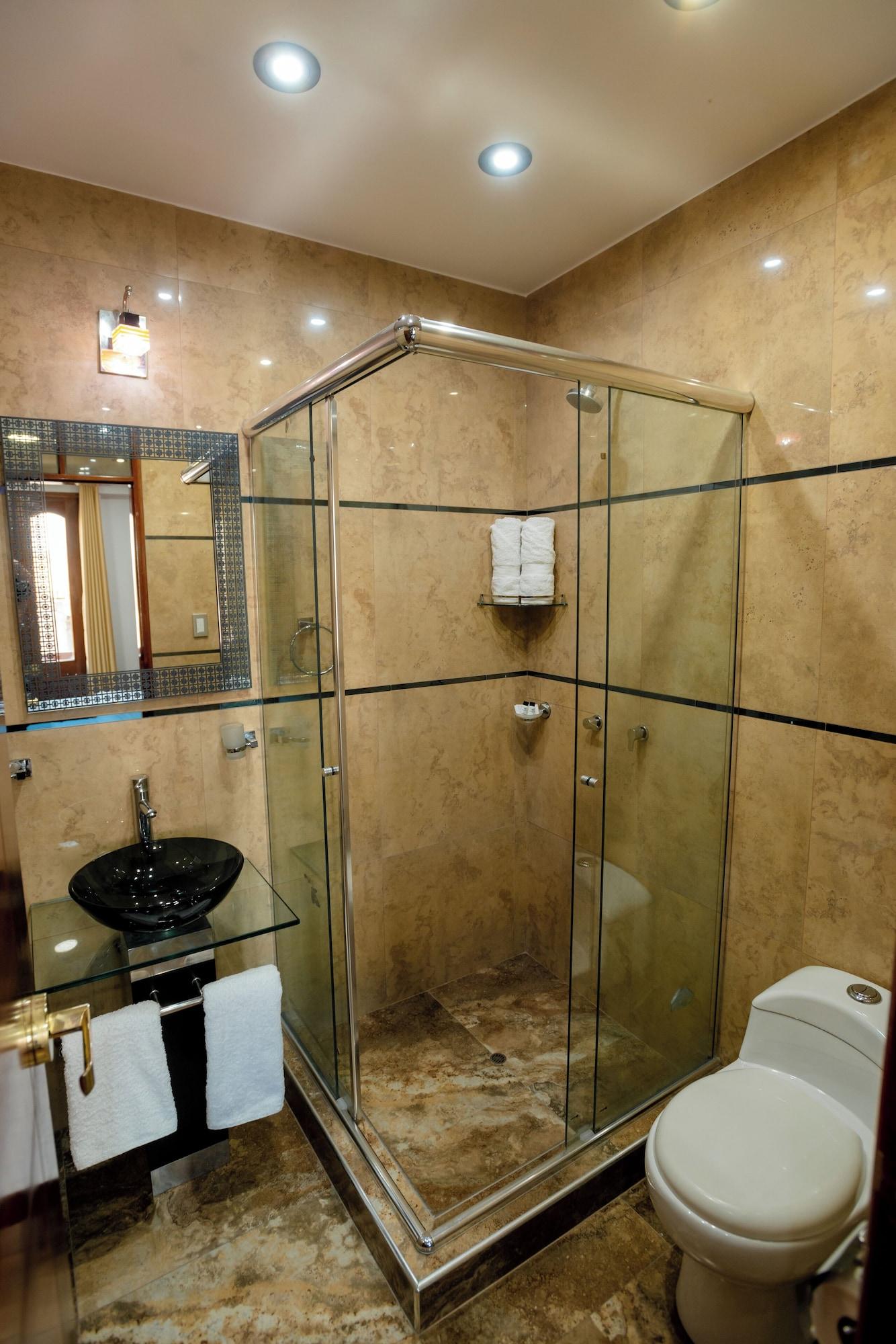 Equipamiento de Habitación HOTEL MELTHON CLASS