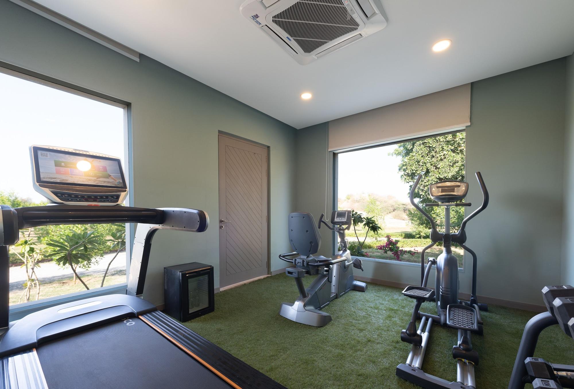 Gimnasio WelcomHeritage Cheetagarh Resort and Spa