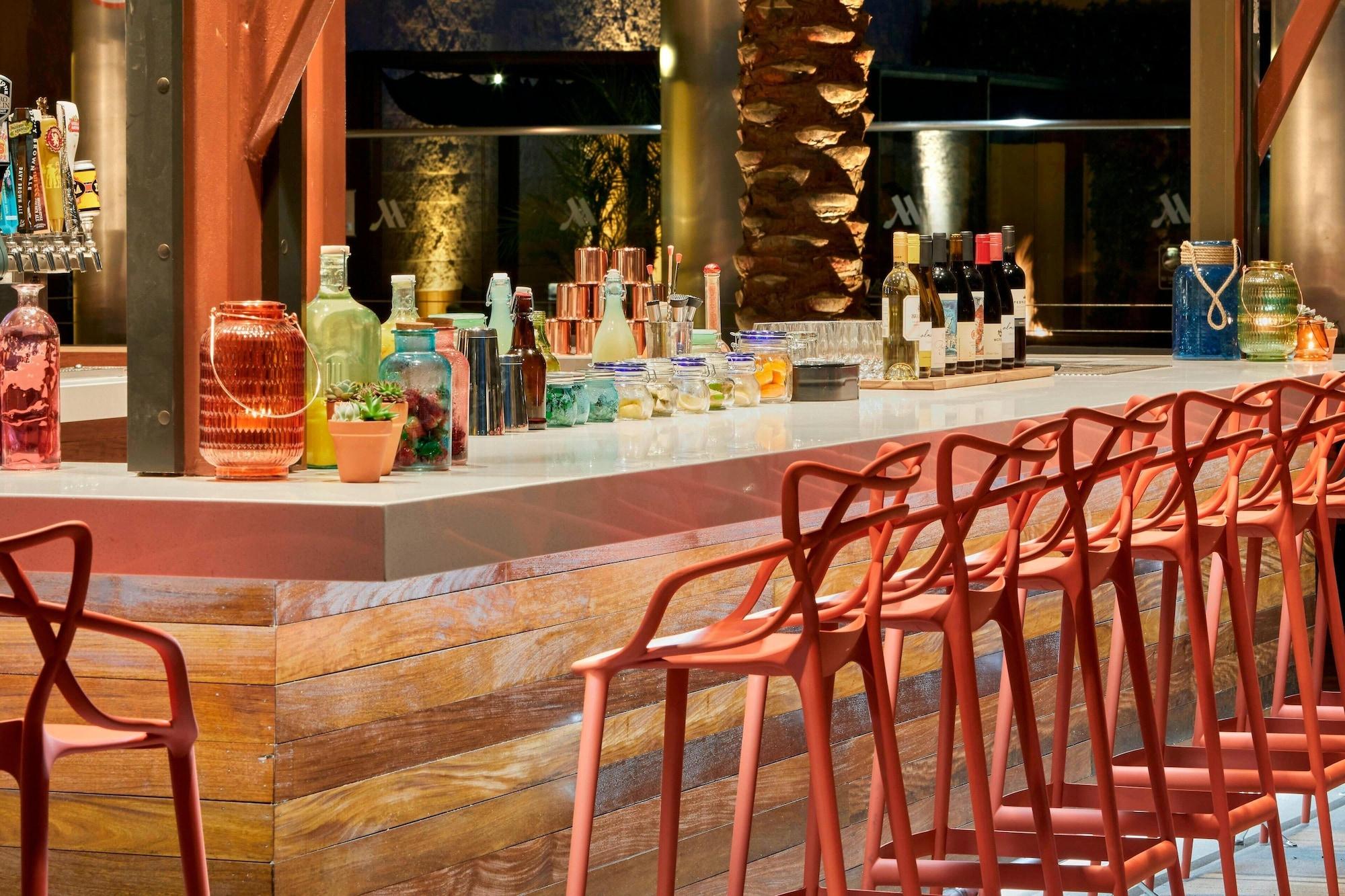 Restaurant Los Angeles Marriott Burbank Airport