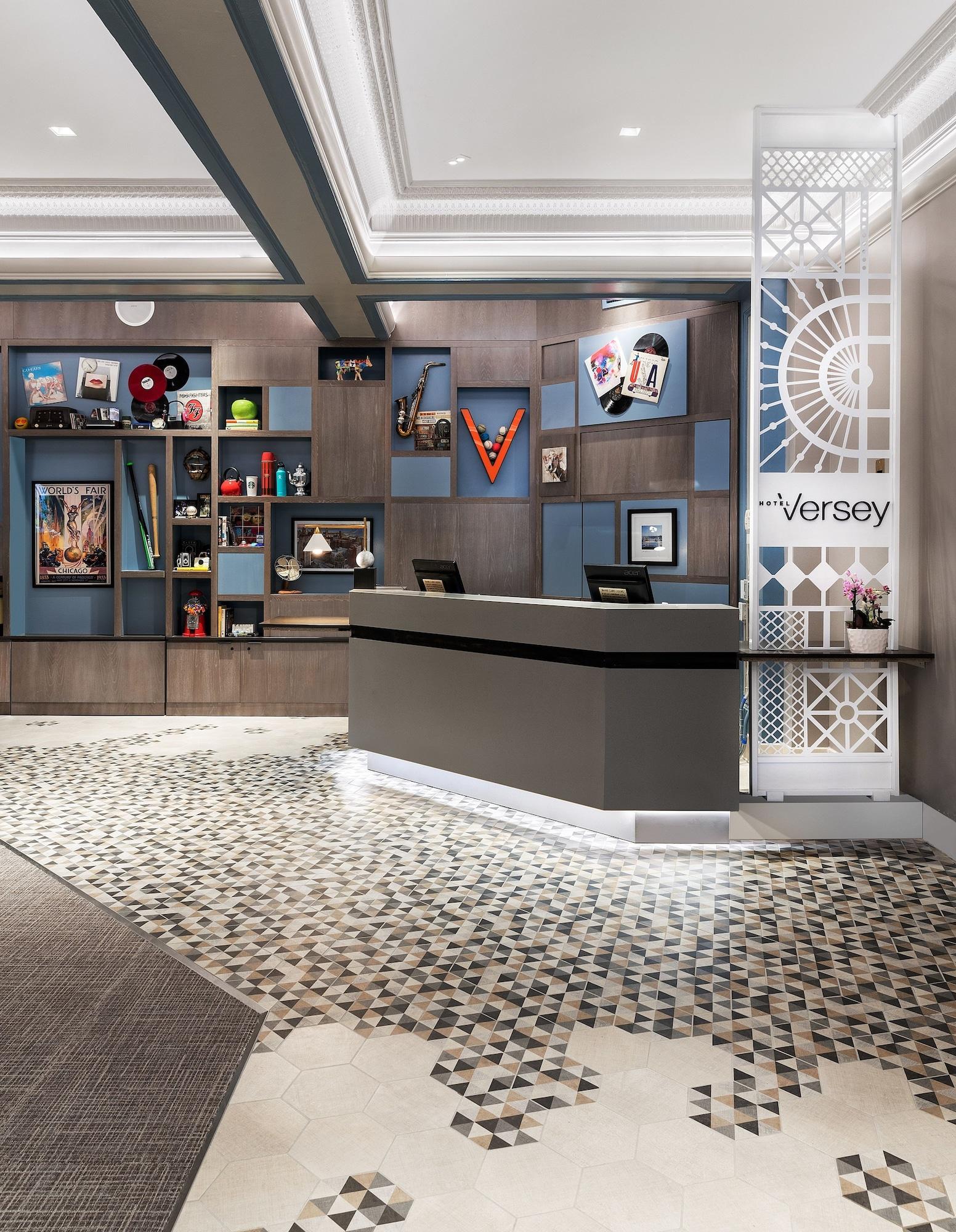 Vista Lobby Hotel Versey Chicago Lincoln Park