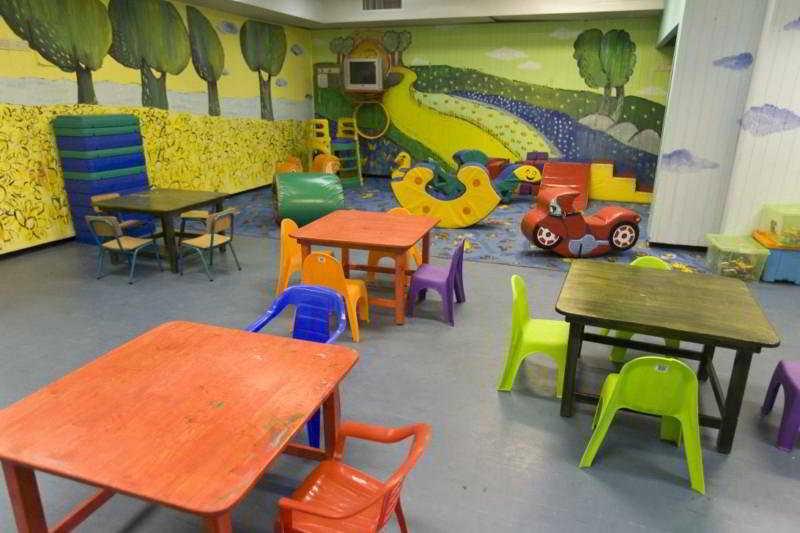Instalaciones Recreativas C Neve Ilan Hotel