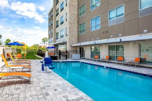 Hospedagens - Holiday Inn Express & Suites Sanford- Lake Mary by IHG
