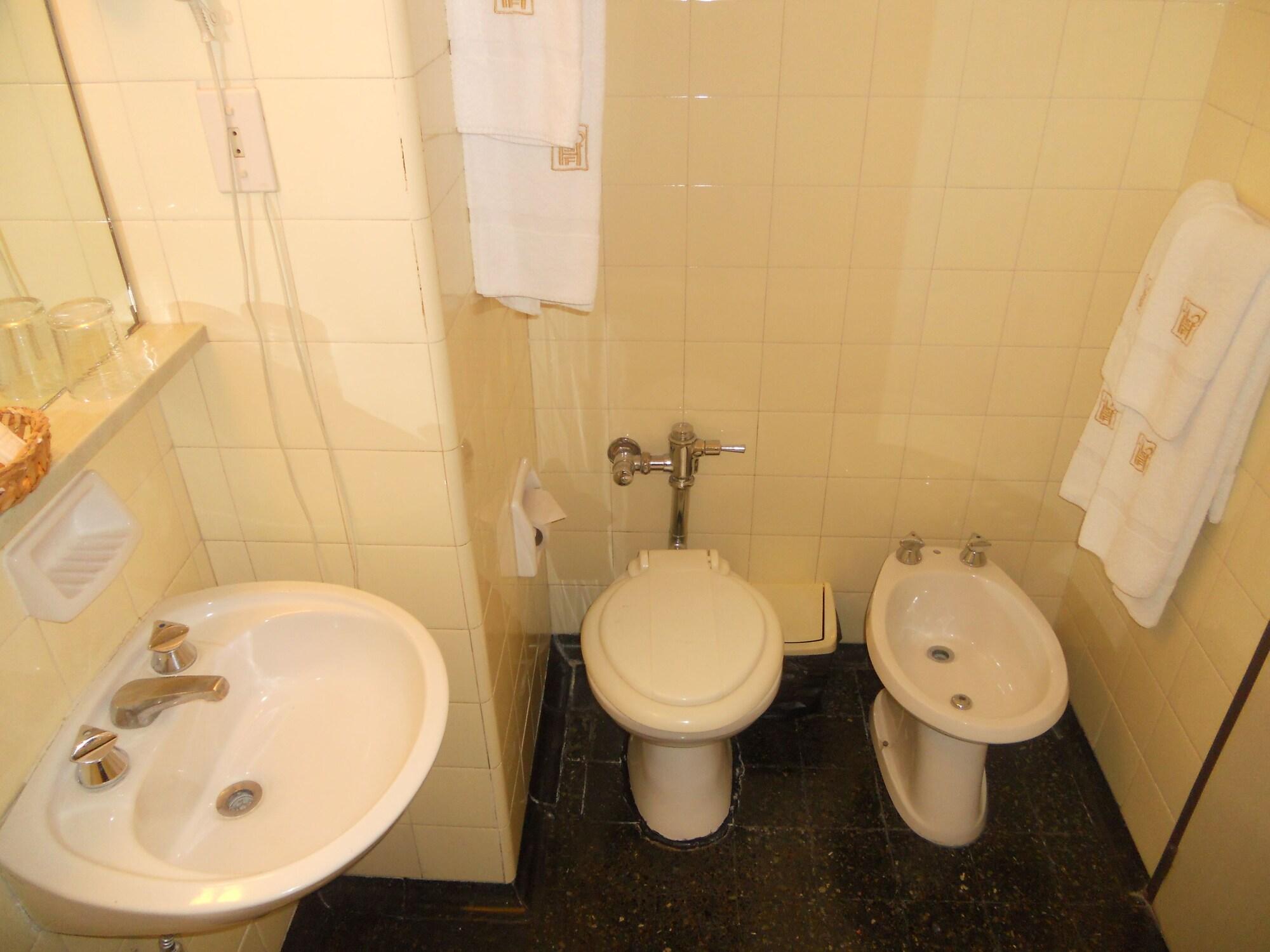 Equipamiento de Habitación Hostal Santa Fe de la Veracruz
