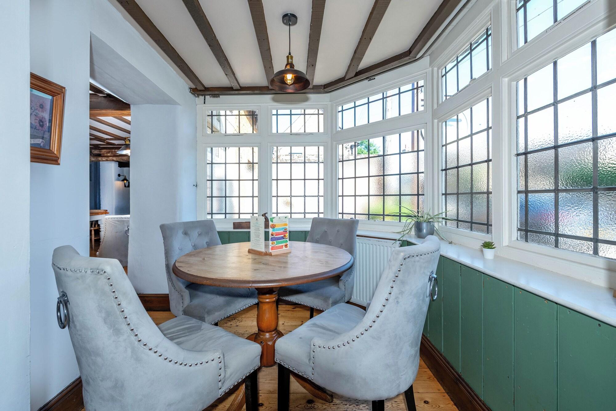 Restaurant The Old Pheasant Hotel