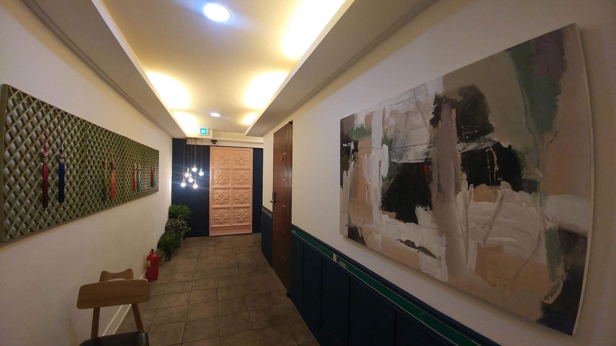 Varios Hotel QB Dongdaemun Gallery