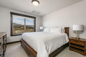 Alquiler Vacacional - Brasada Ranch Panoramic Views - 4 Bdrm w/ Hot Tub and Activity Lawn