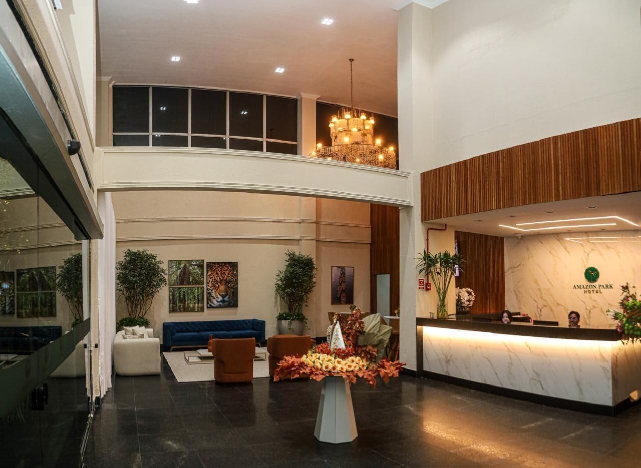 Vista Lobby Amazon Park Hotel