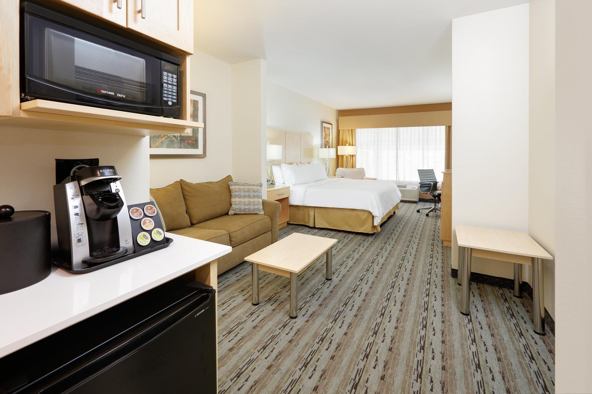 Habitación Holiday Inn Express & Suites San Antonio - Brooks City Base by IHG
