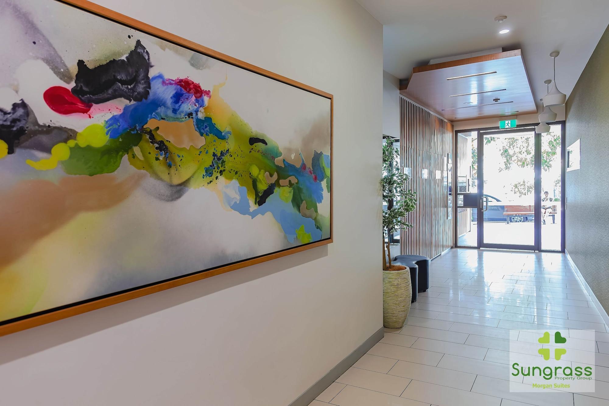 Vista Lobby Morgan Suites