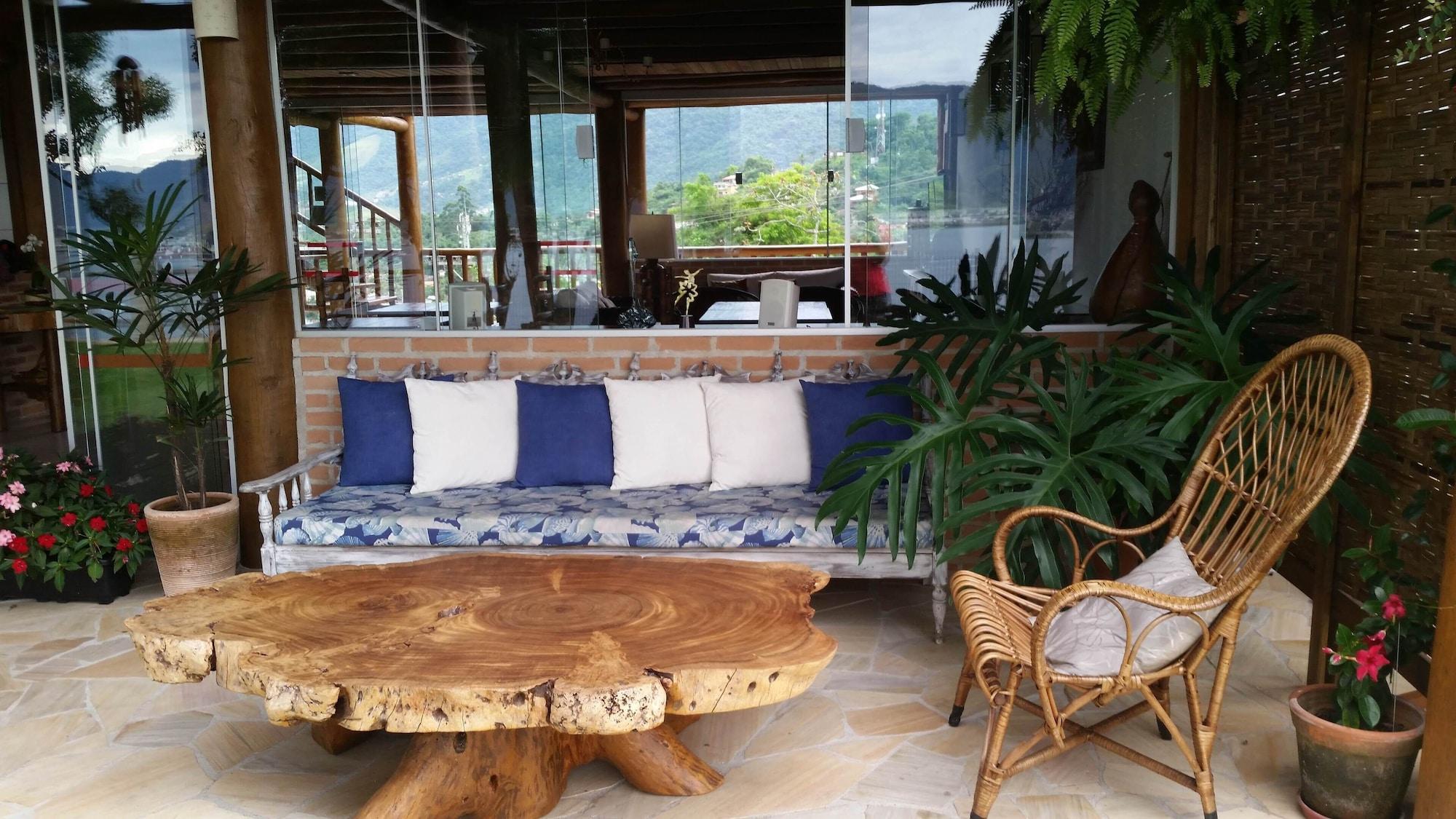 Vista Lobby Gidu House