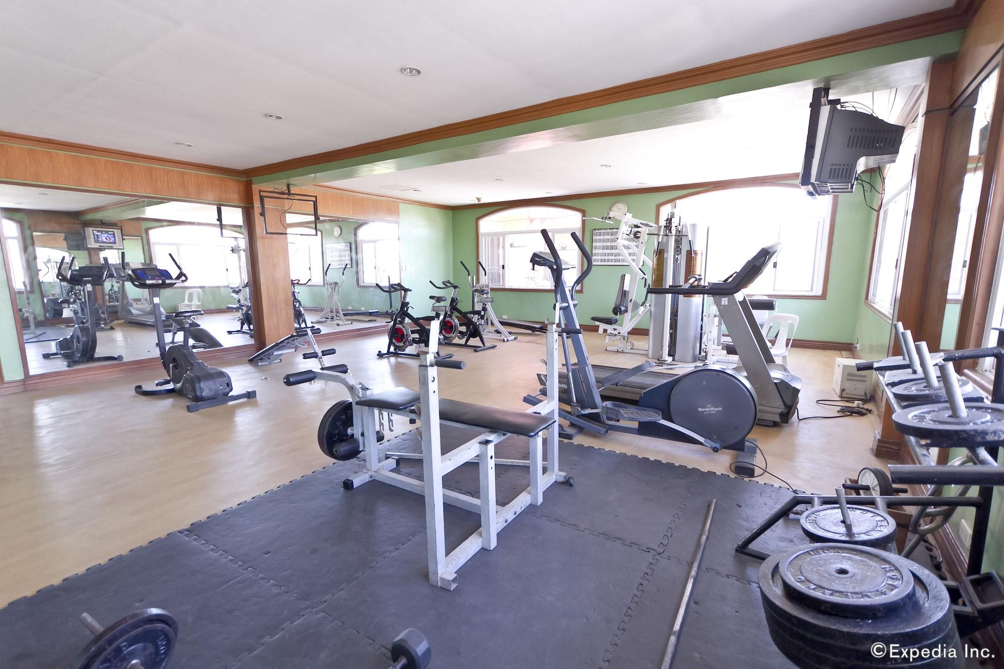 Gimnasio Crown Regency Suites & Residences - Mactan