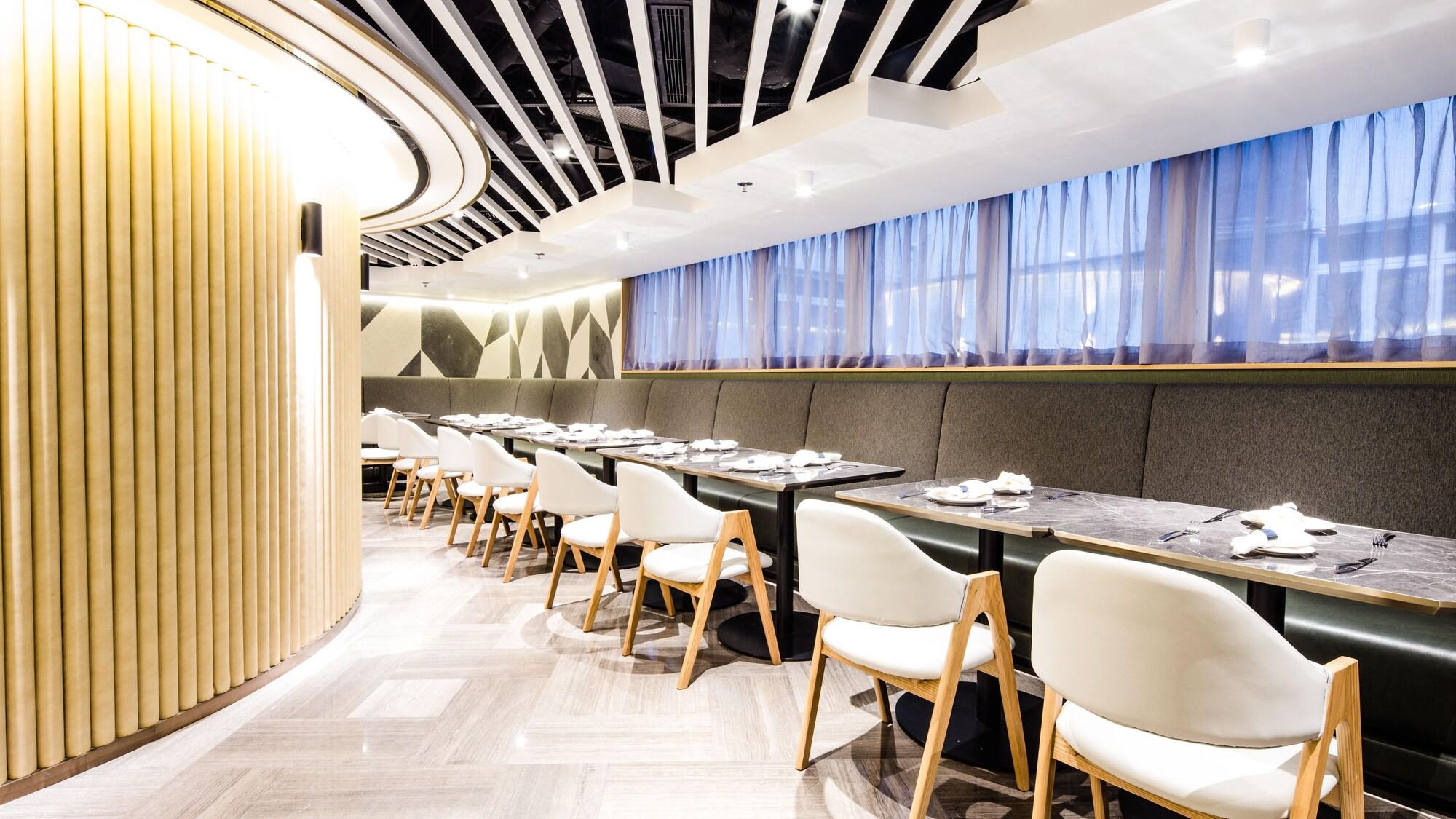 Restaurant Hotel COZi · Oasis