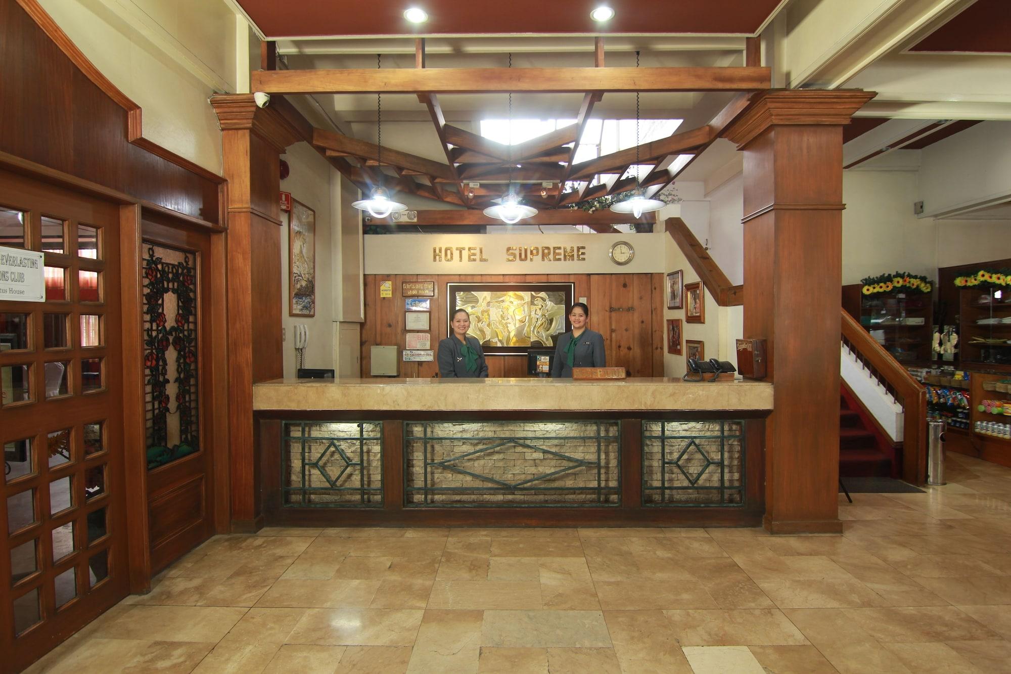 Vista Lobby Hotel Supreme
