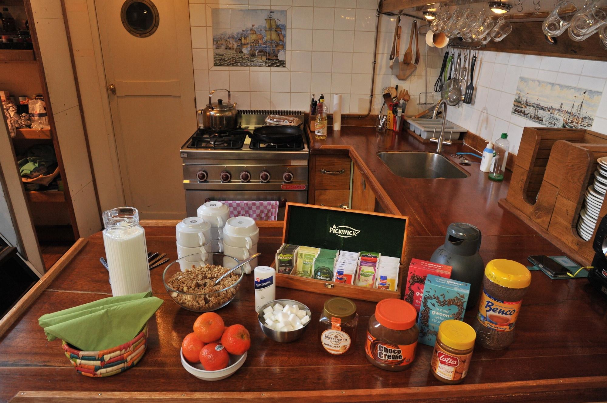 Equipamiento de Habitación Zeilschip Liberté