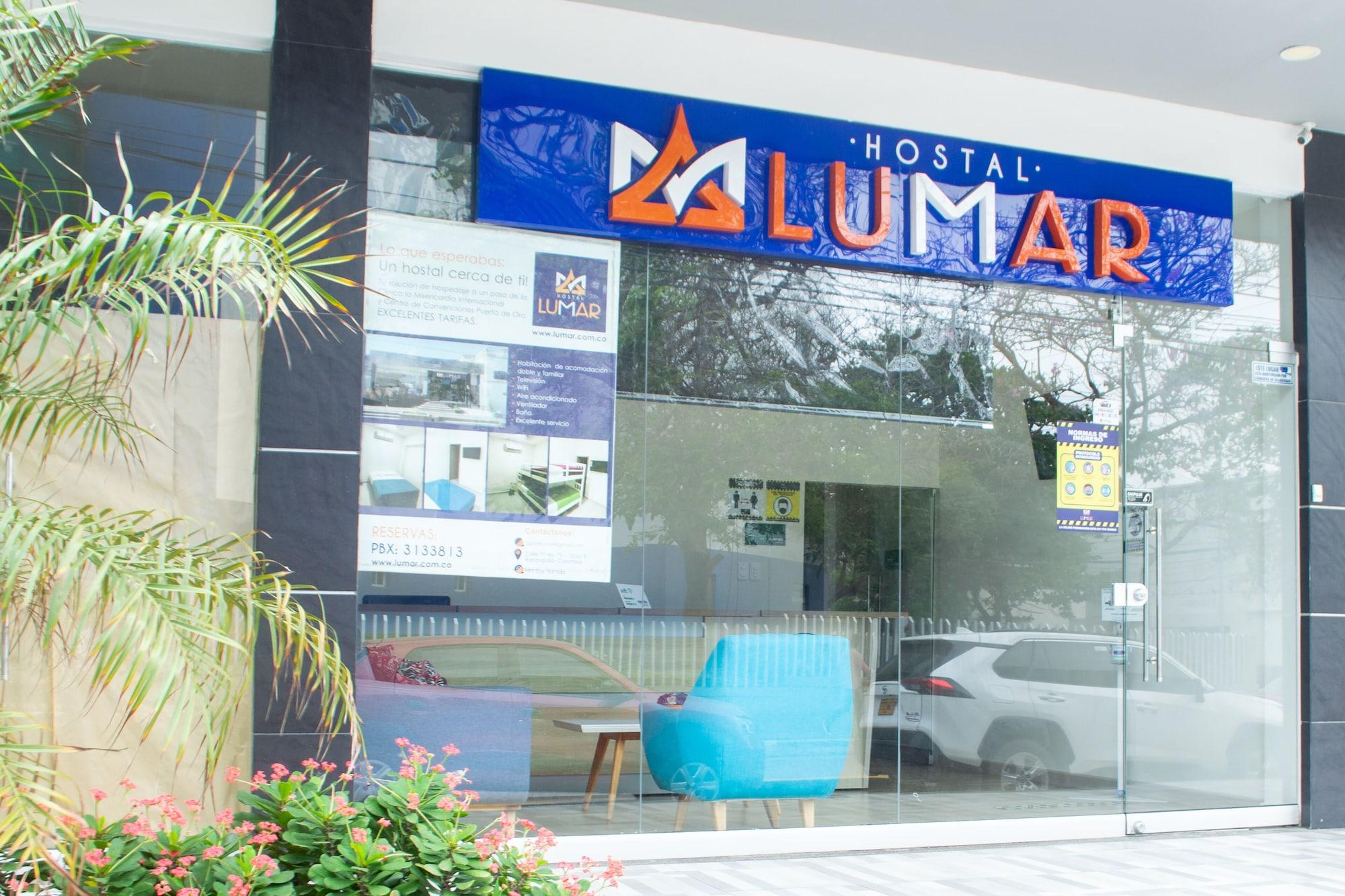 Vista Exterior Hostal Lumar