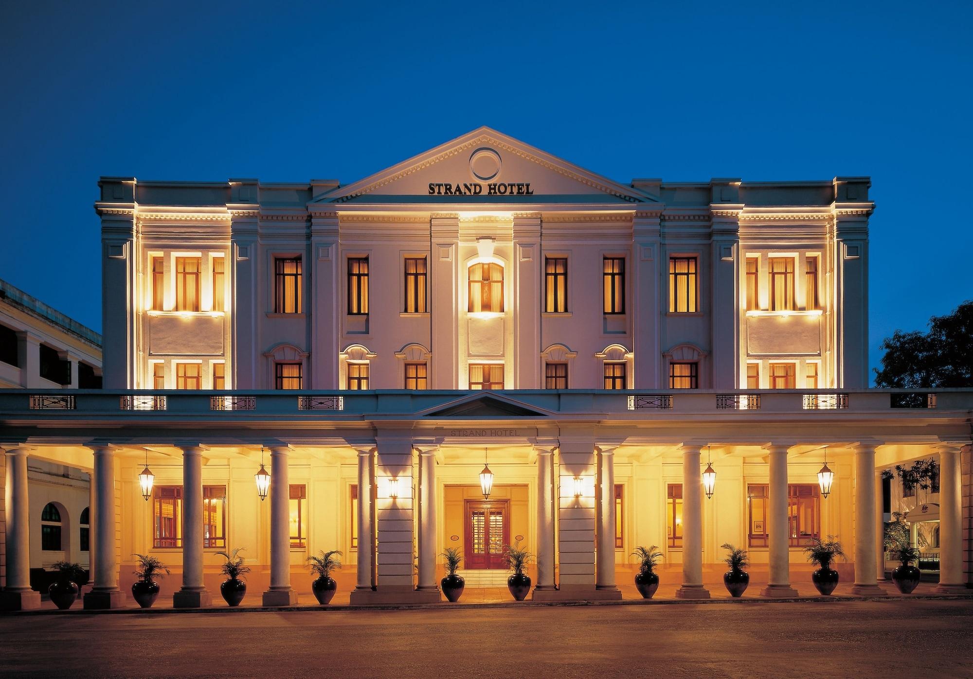 Vista Exterior The Strand Yangon