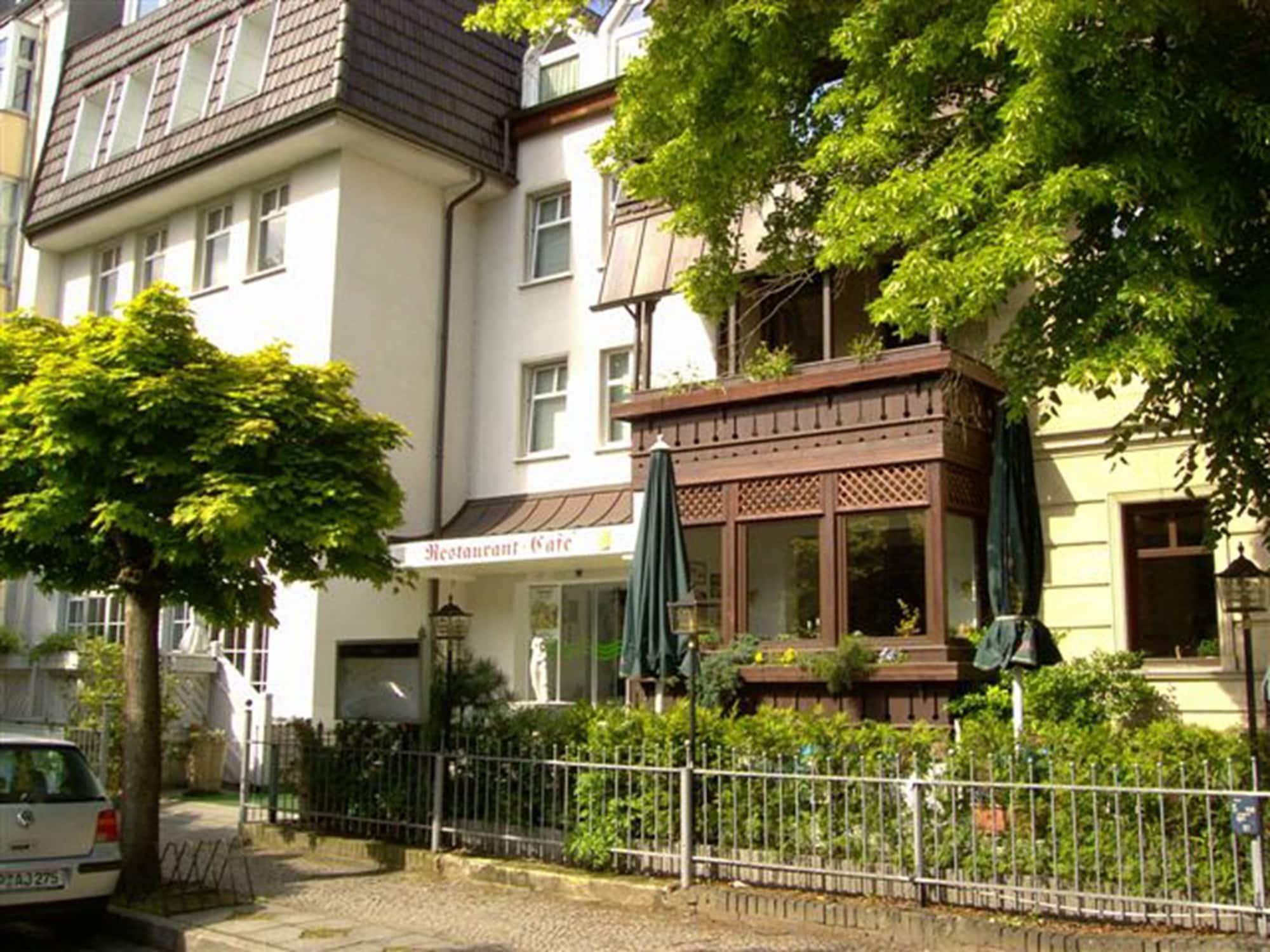Vista Exterior Hotel Ambassador Potsdam