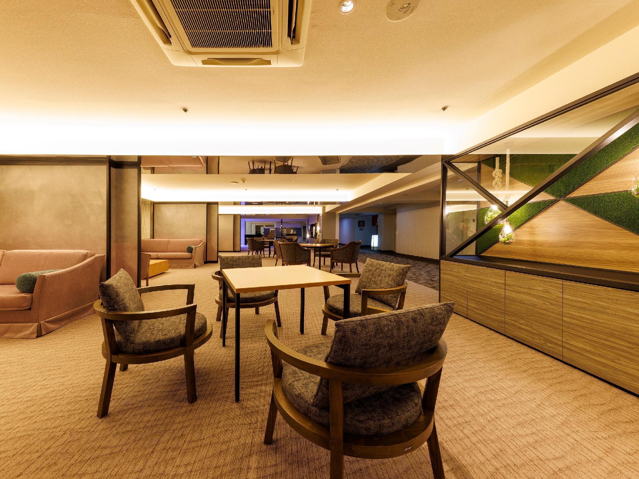 Bar/Salón Hotel Sanrakuso