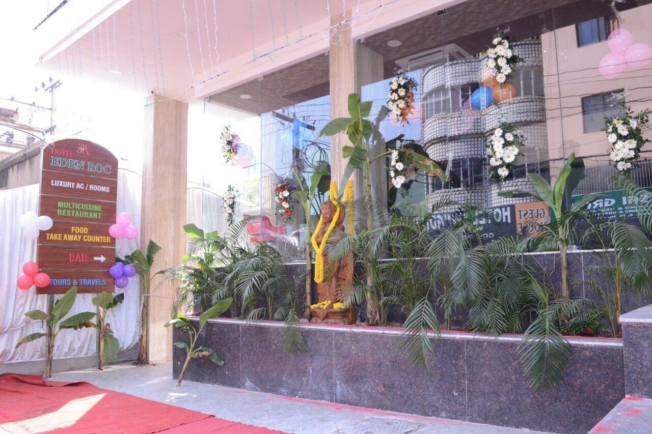 Vista Exterior Hotel Eden roc