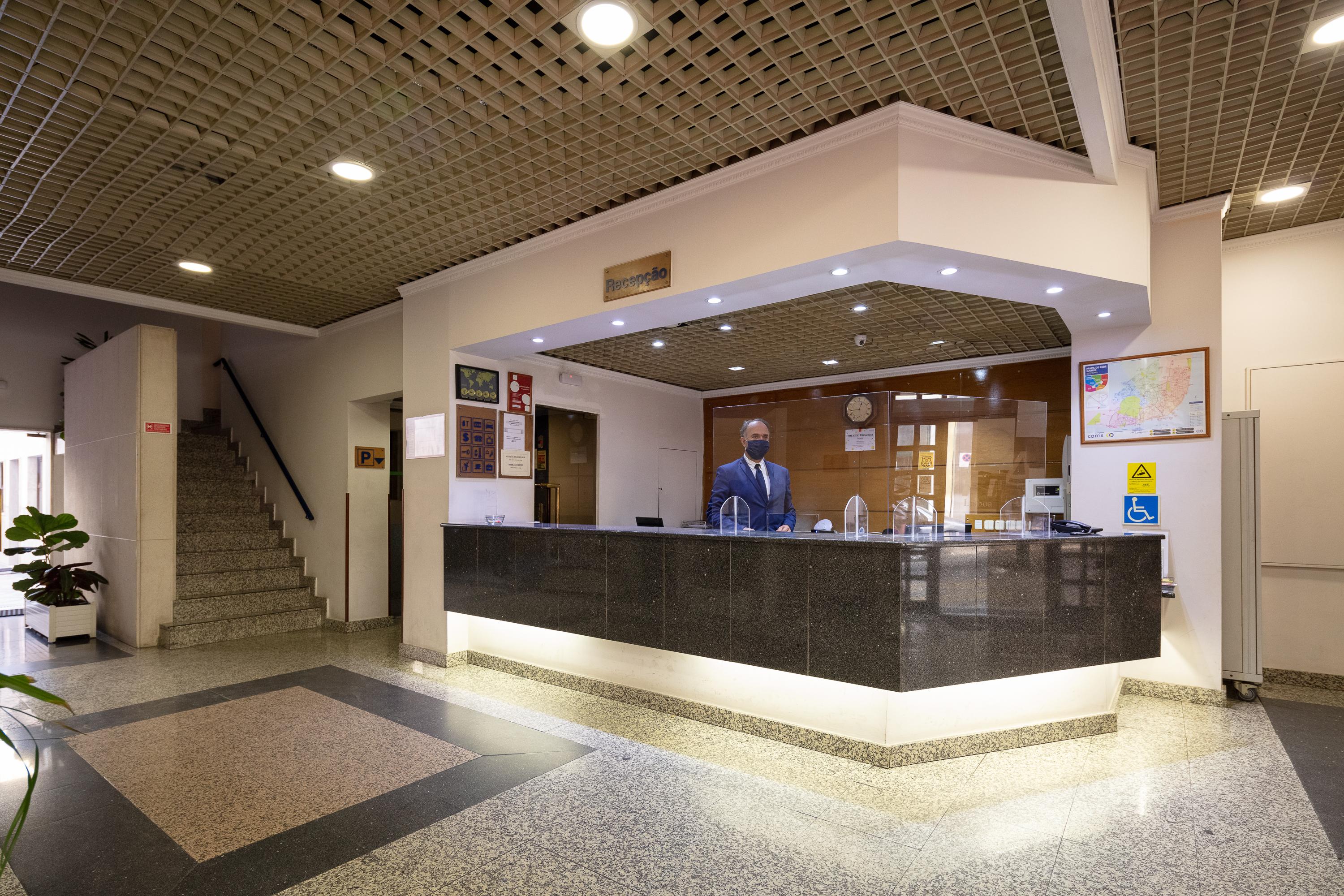 Vista Lobby Hotel Anjos