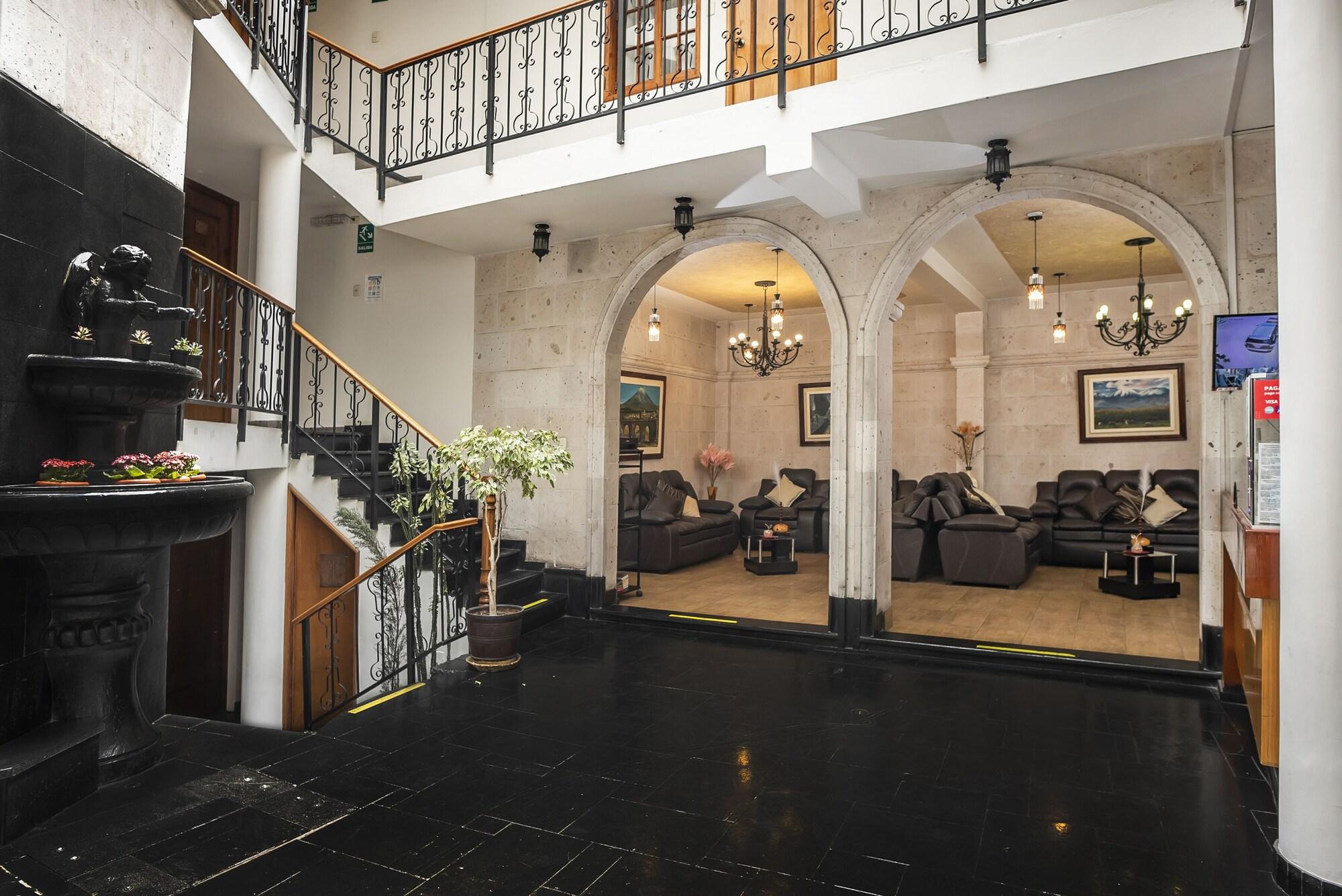 Vista Lobby Maison du Soleil