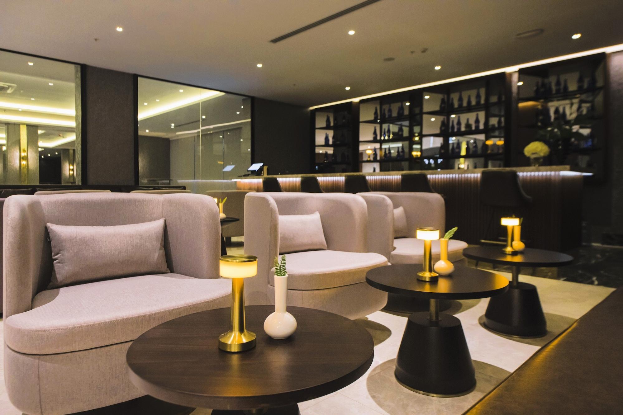 Bar/Salón Crowne Plaza Yalova by IHG