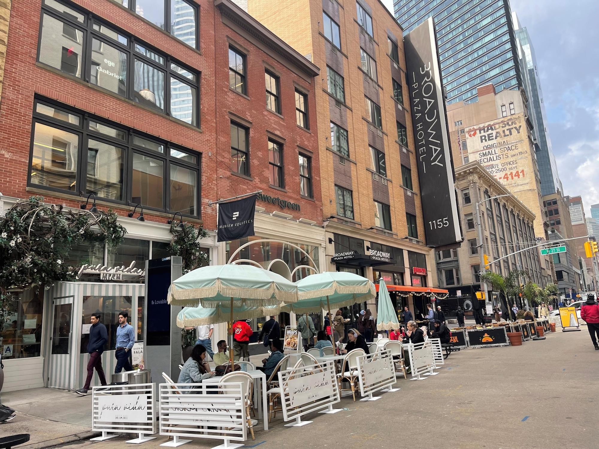 Vista Exterior Nest Aparthotel Manhattan