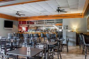 Alojamiento - Quality Inn & Suites Pensacola Bayview