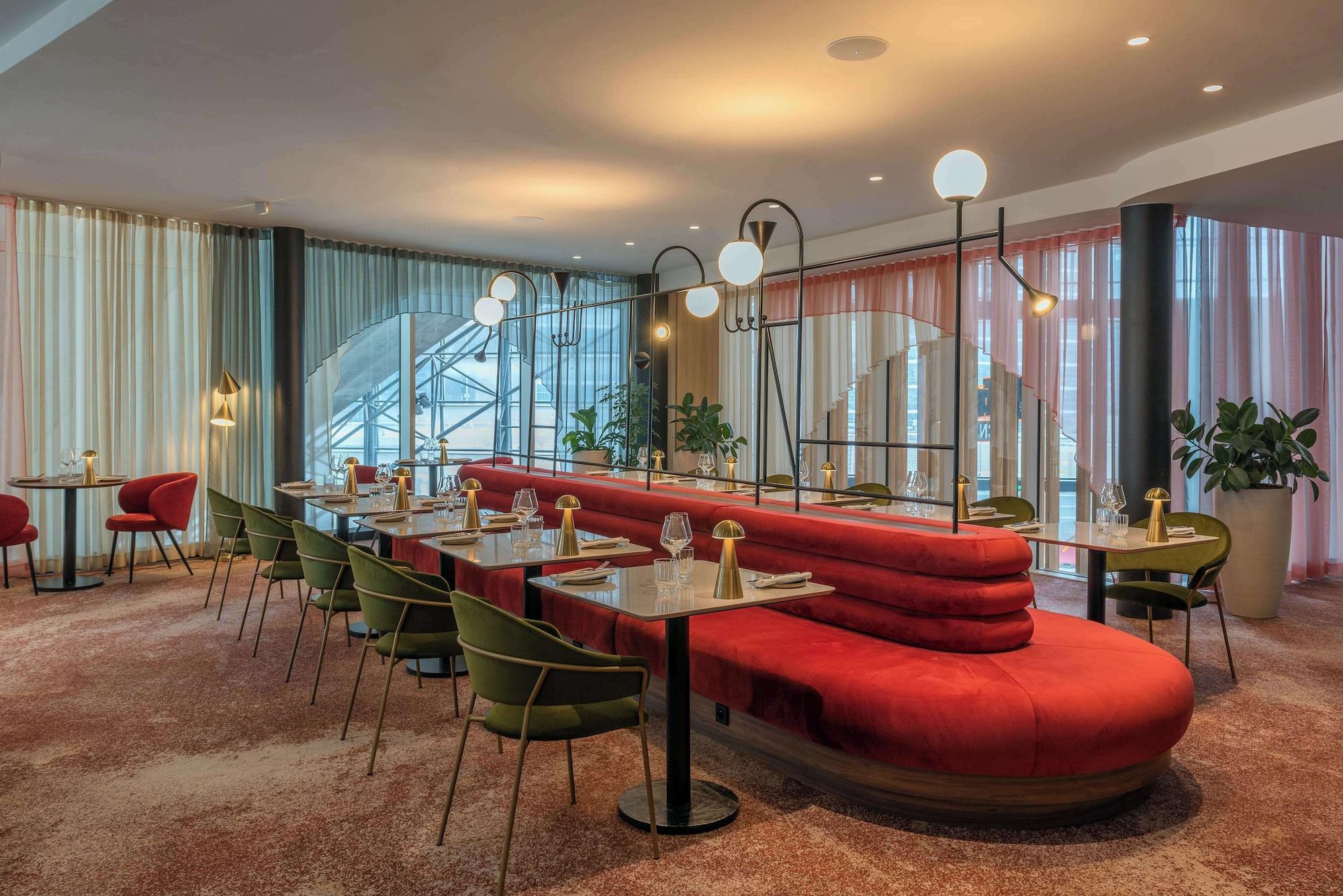 Restaurant Hilton Paris La Defense Hotel