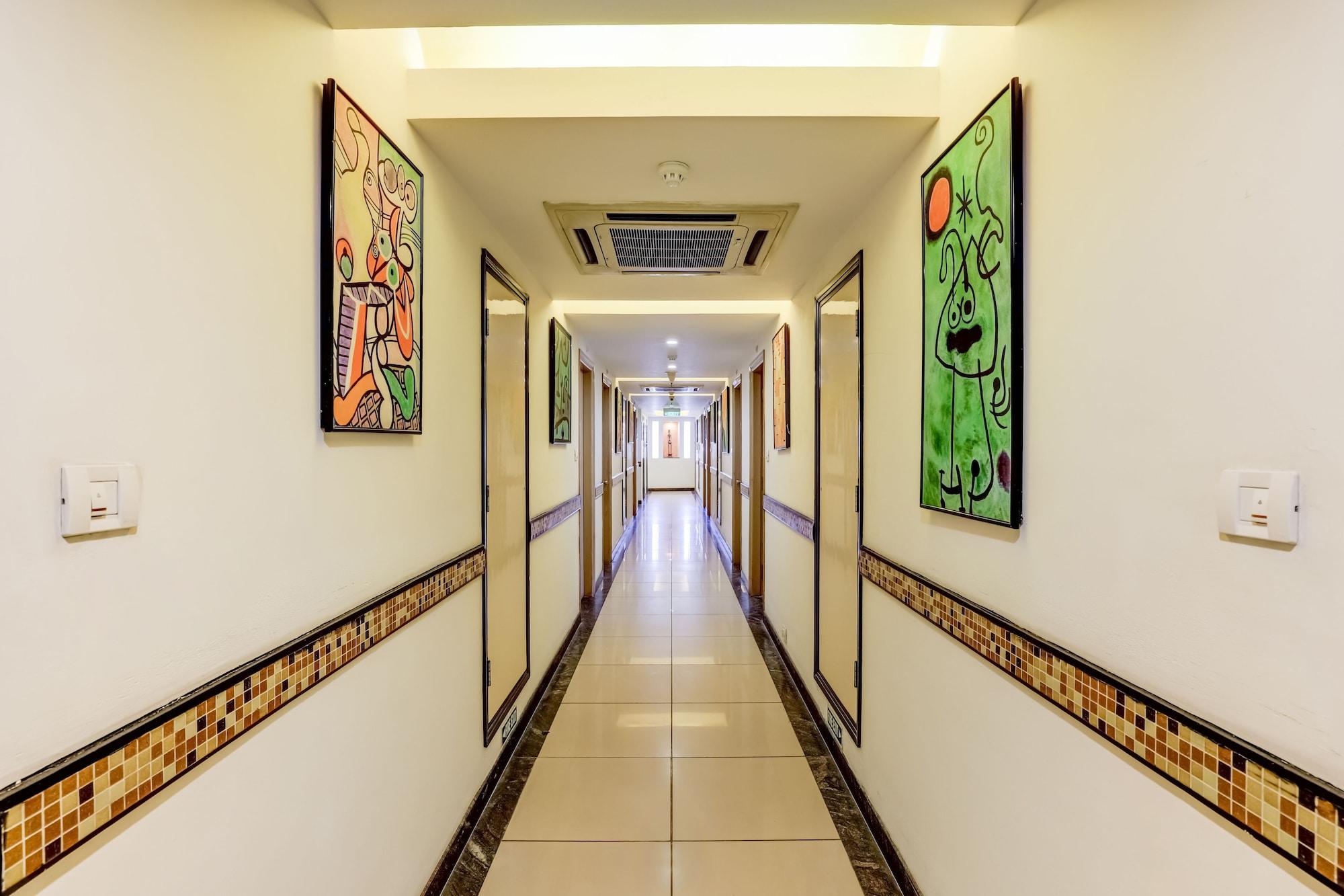 Vista Lobby Lemon Tree Hotel, Ahmedabad