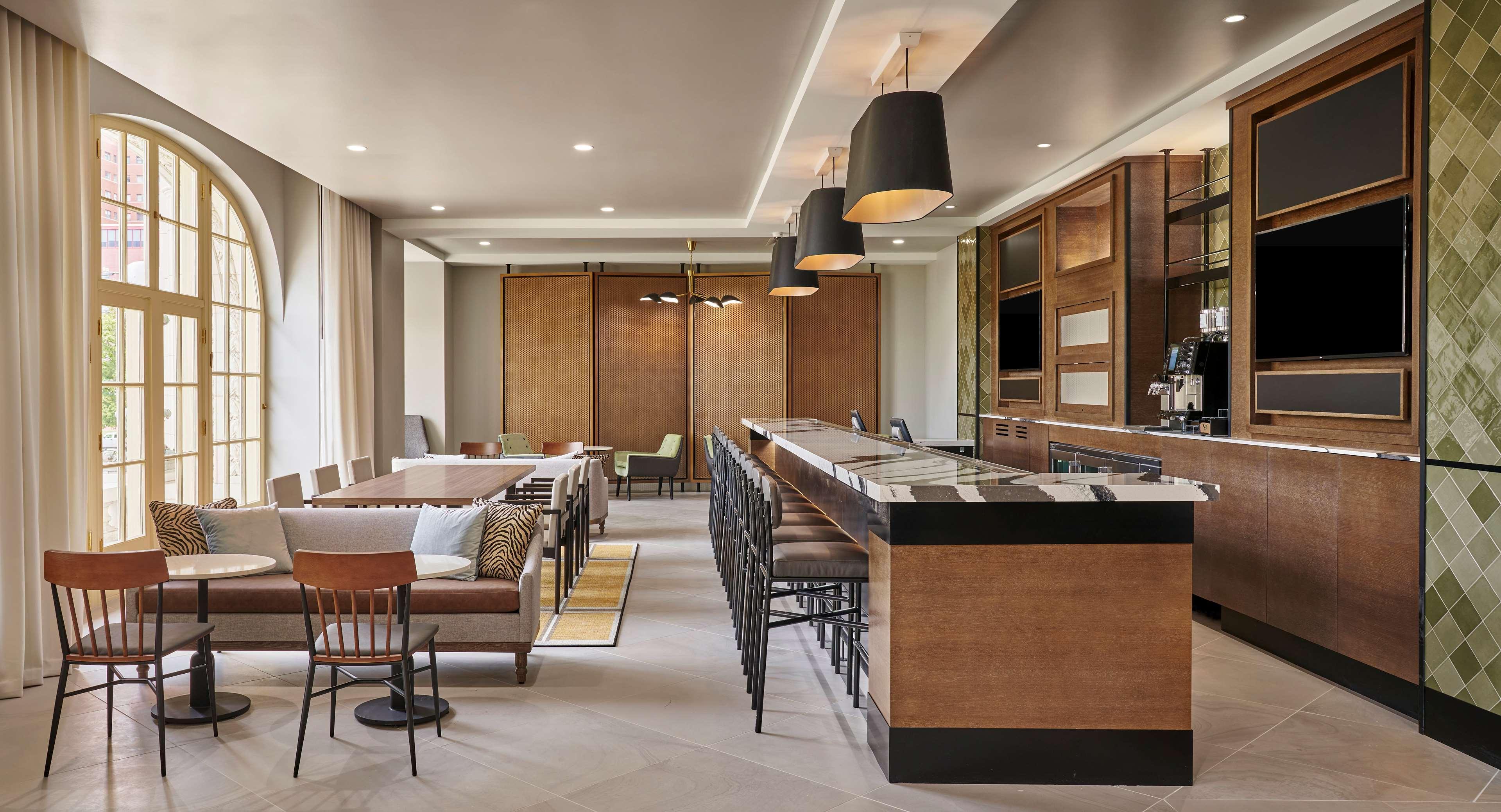 Restaurant Hyatt Place Chicago Medical/University District