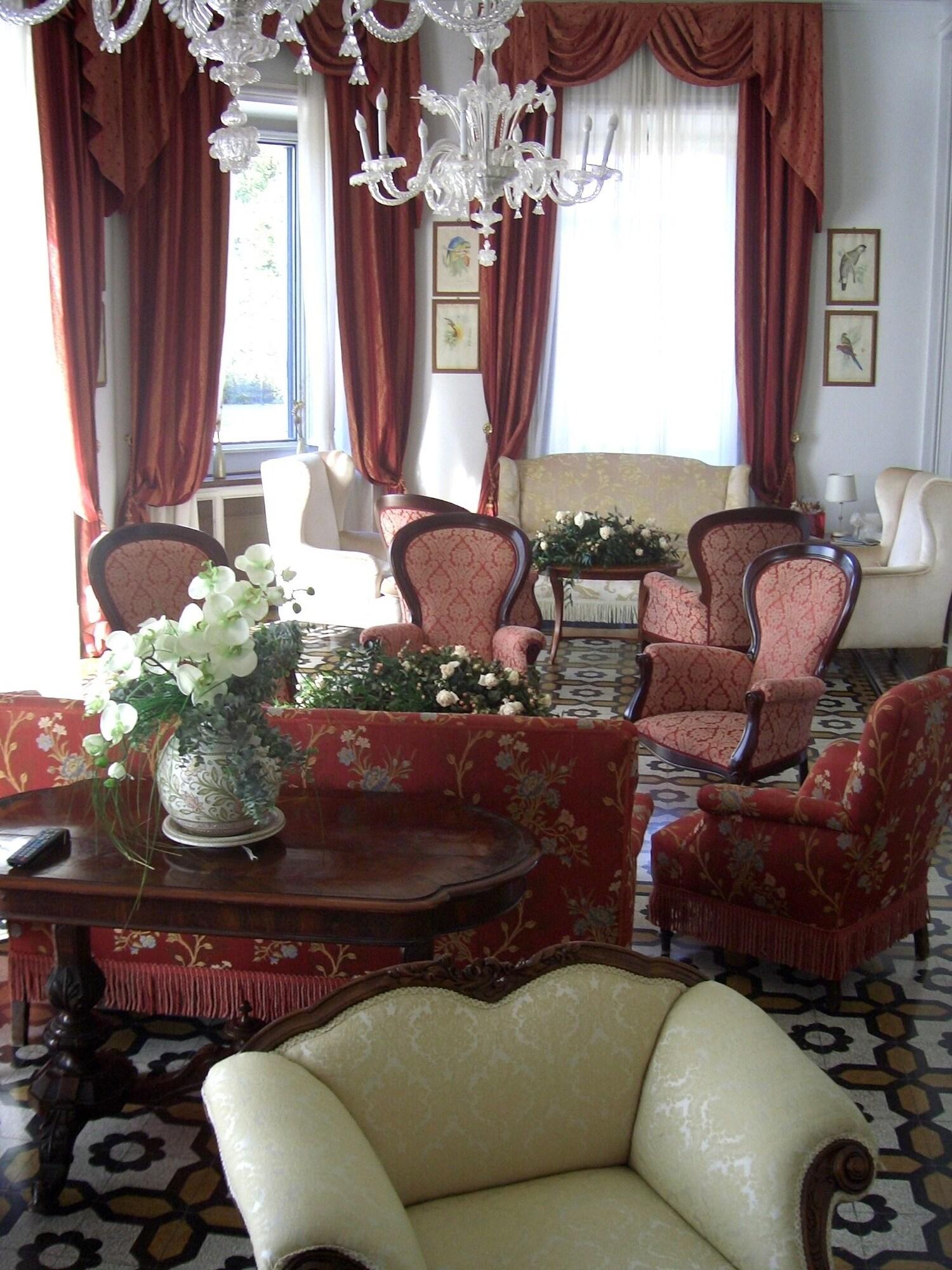 Vista Lobby Hotel Villa Borghi