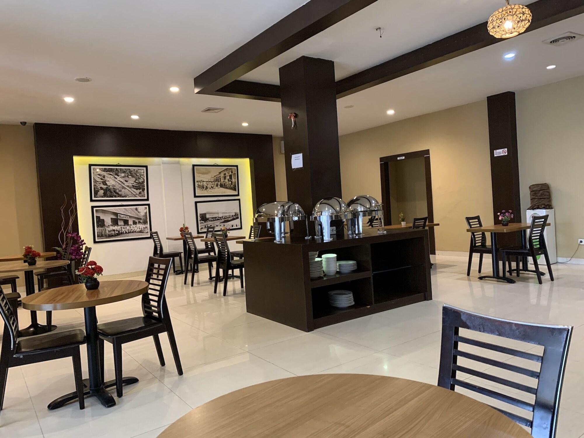 Restaurant Parma Indah Hotel