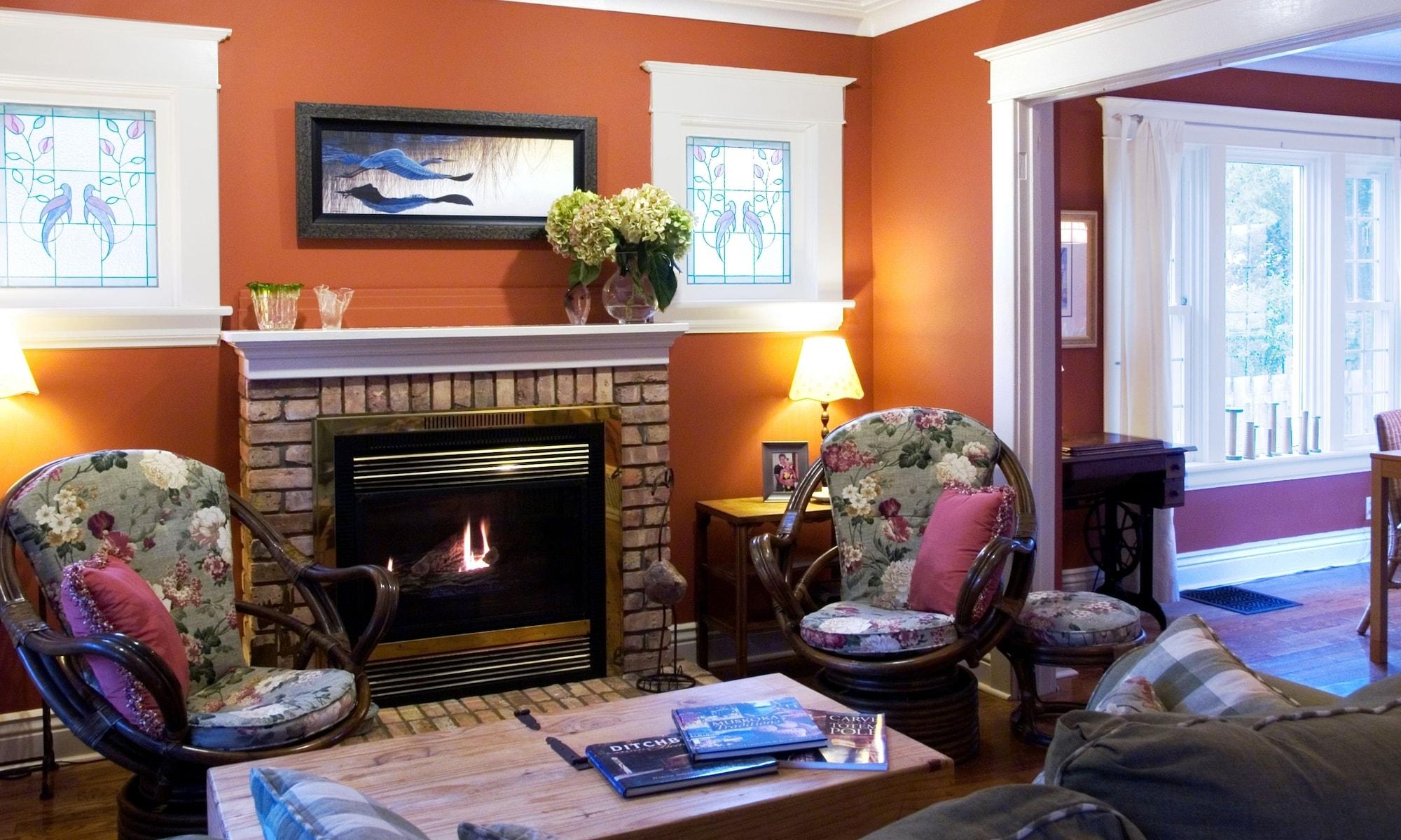 Vista Lobby Simcoe Suites on the Henley B&B