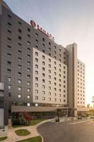 Alojamiento - Ramada Plaza by Wyndham Bucharest Convention Center
