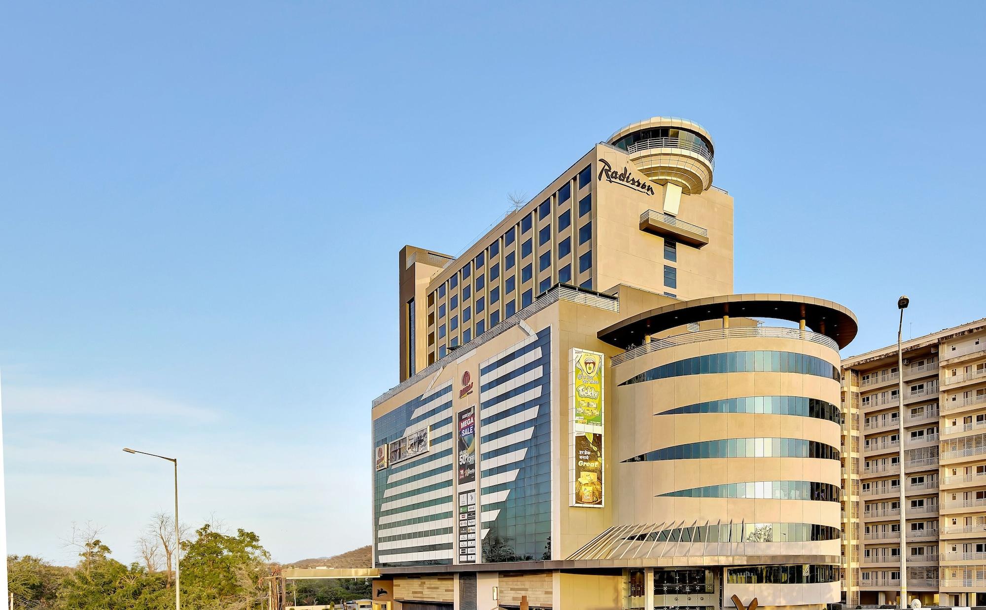Vista Exterior Radisson Hotel Nathdwara