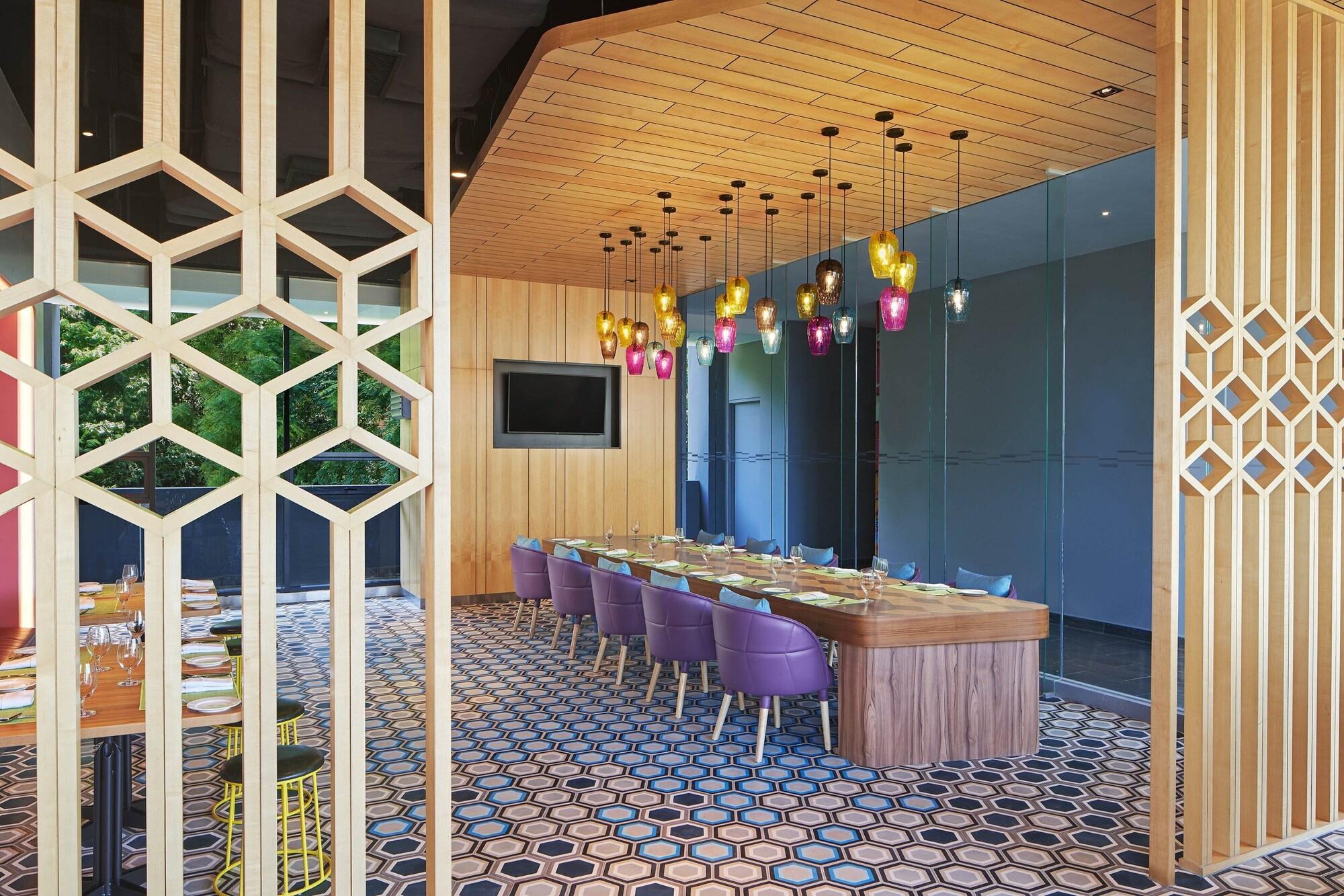 Restaurant Aloft Langkawi Pantai Tengah