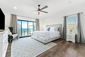 Alquiler Vacacional - 20 ft from Beach Access, Sleeps 31, Pool, Bikes, Ping Pong, 2 Kitchens, Pets