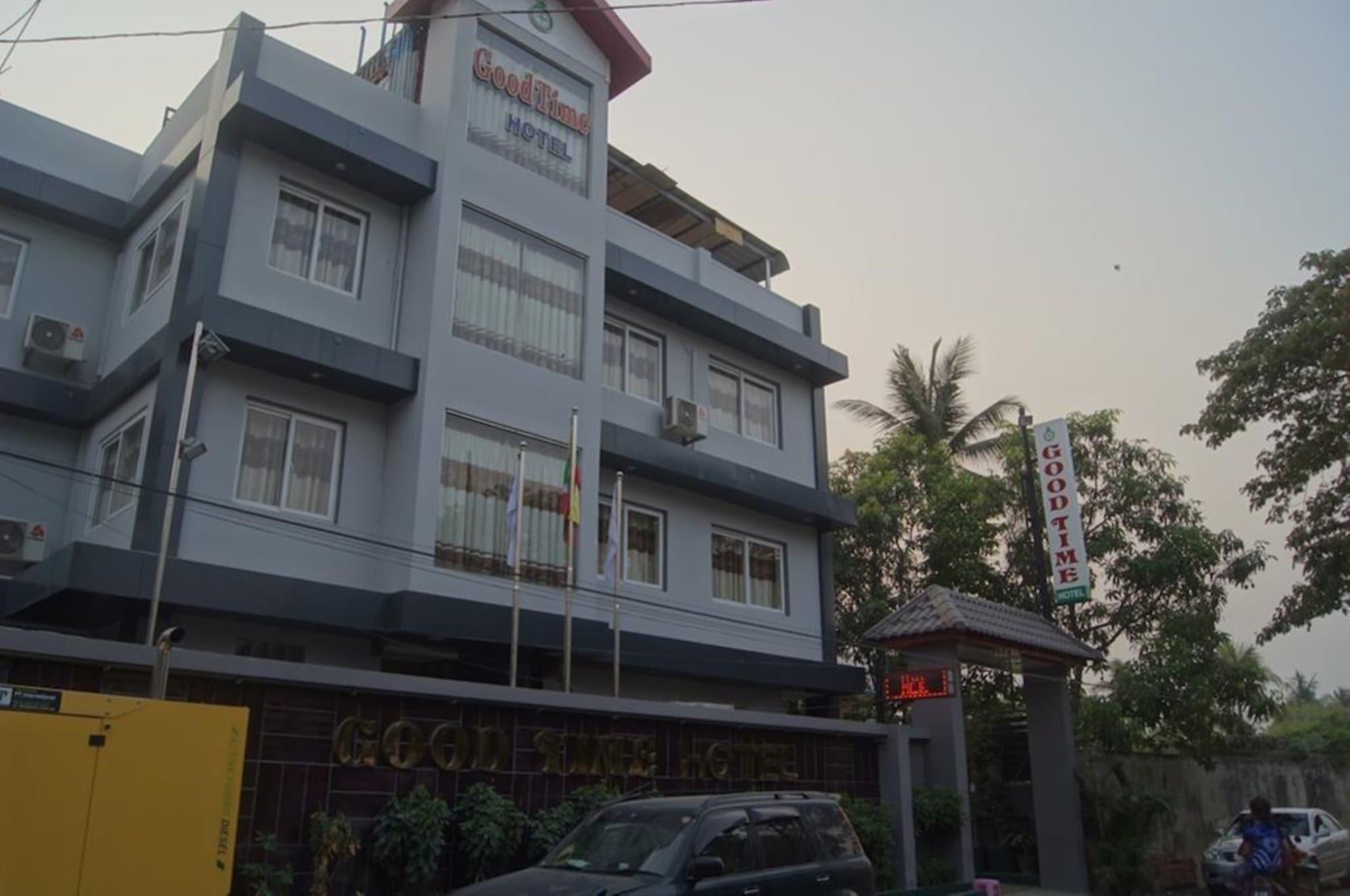 Varios Good Time Hotel