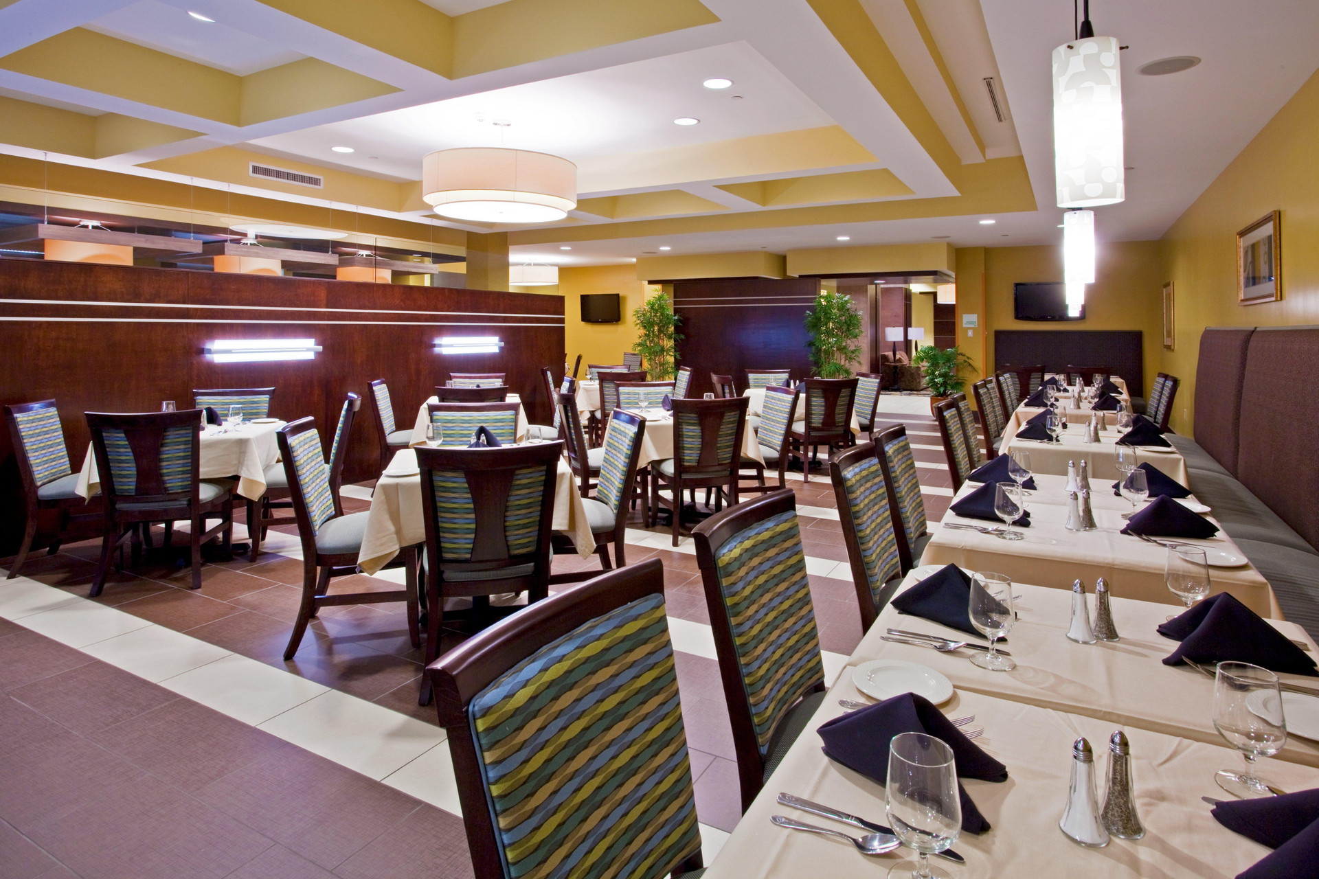 Restaurant Holiday Inn Titusville-Kennedy Space Center by IHG