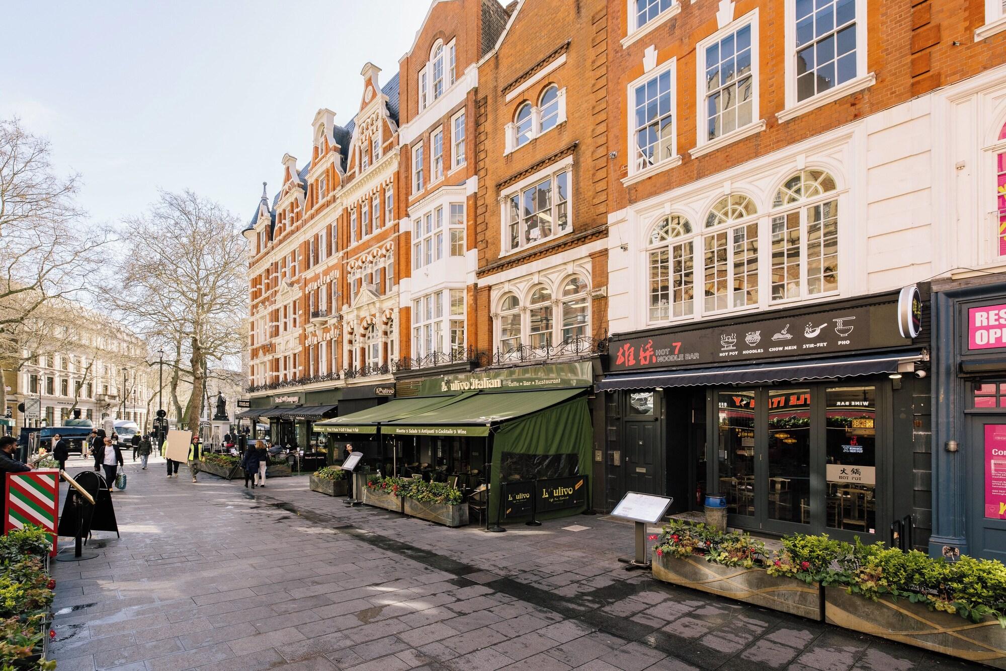 Vista Exterior Leicester Square Studios