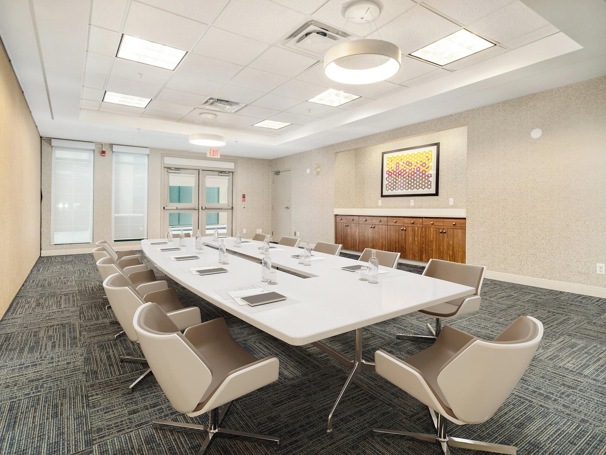 Sala de Reuniones Holiday Inn Express & Suites Medicine Hat Transcanada Hwy 1 by IHG
