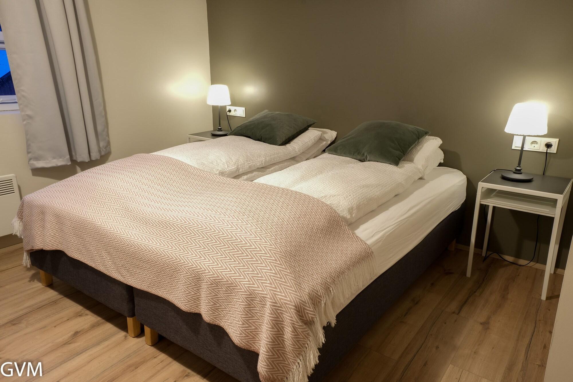 Varios Harbour Inn guesthouse