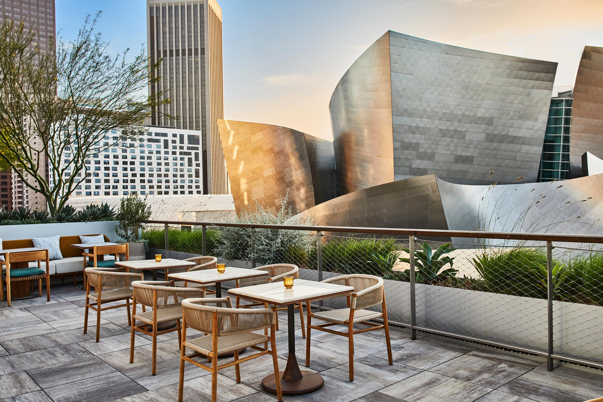Vista Lobby Conrad Los Angeles