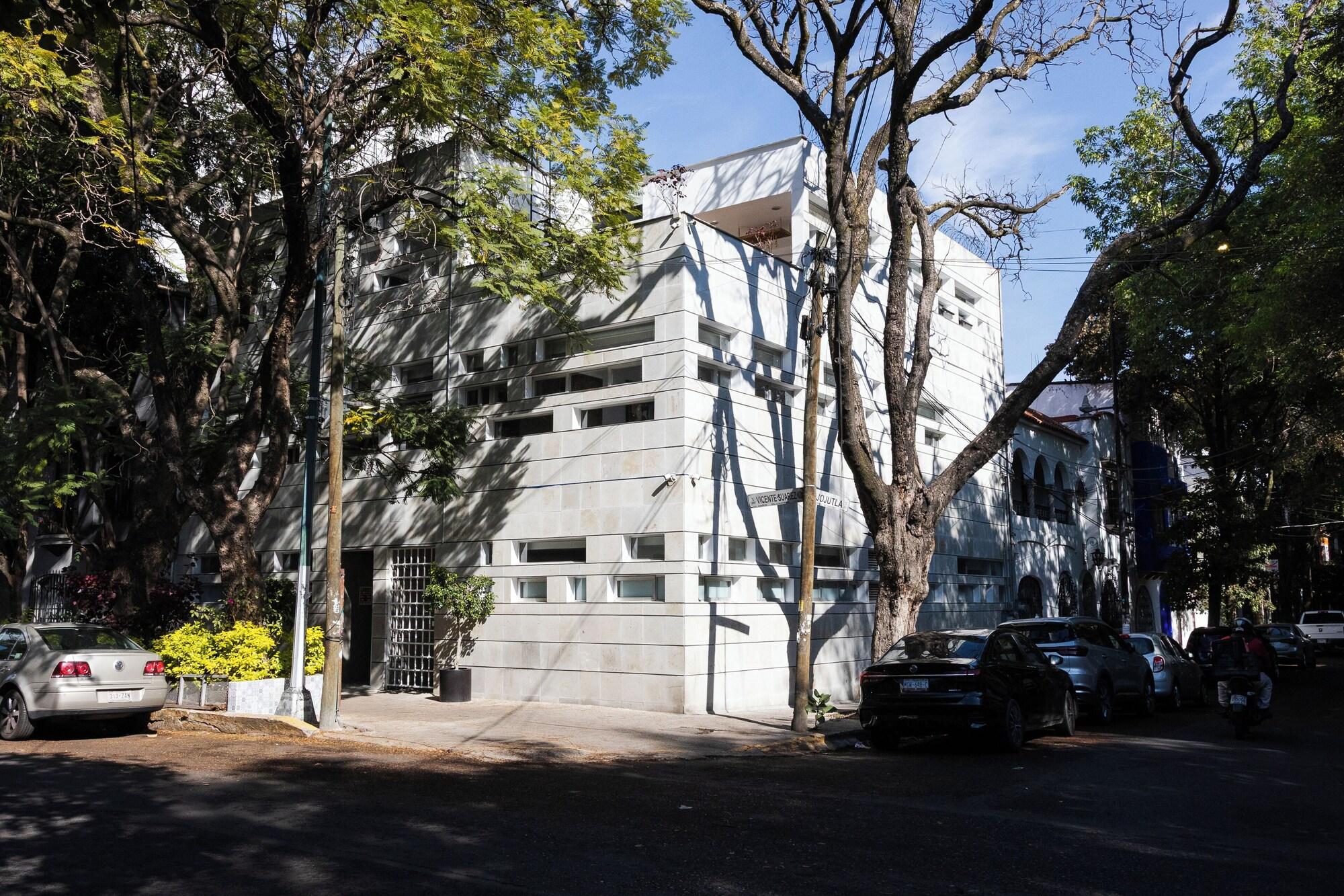 Varios La Casa del Mural