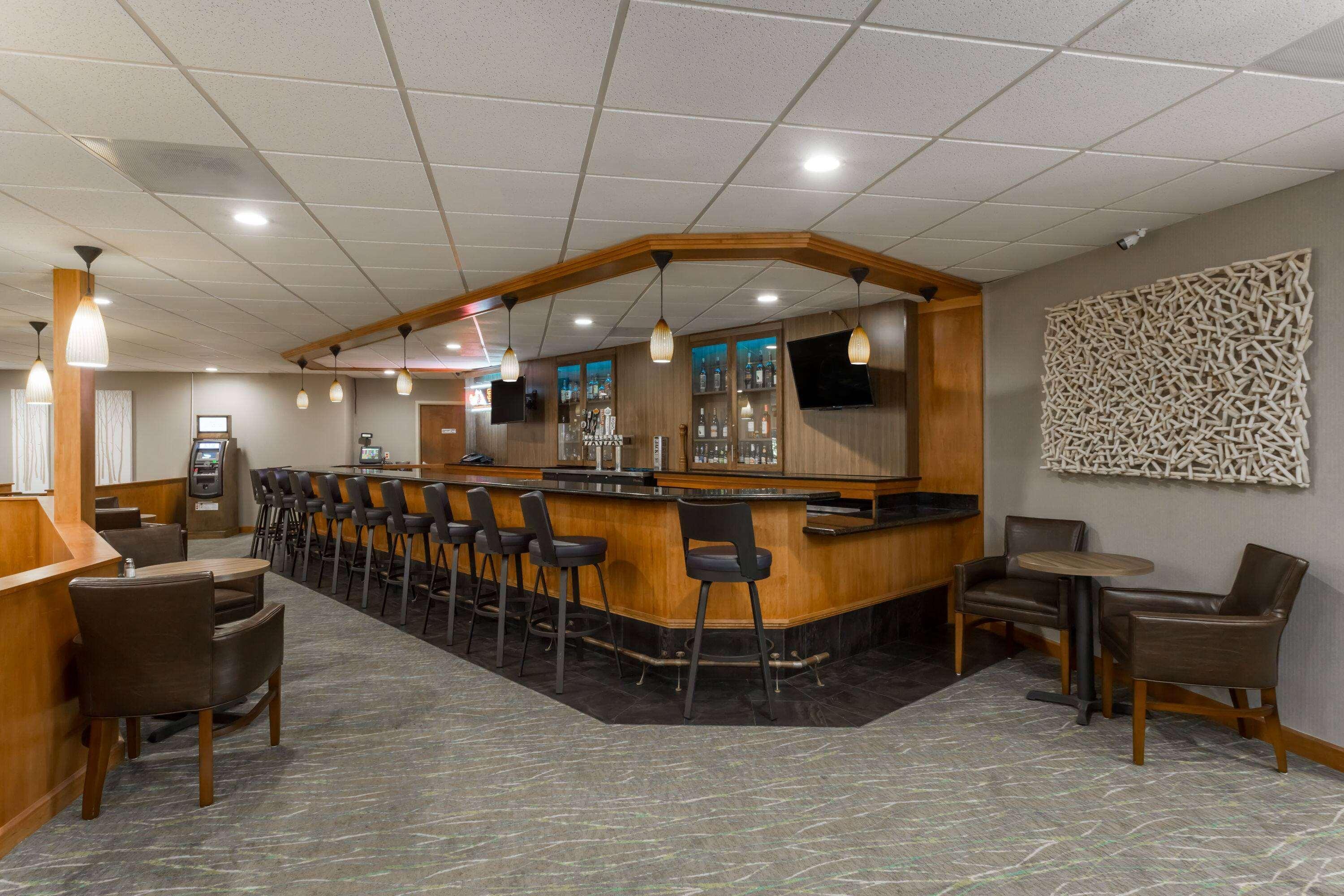 Bar/Salón Wyndham Garden Fresno Yosemite Airport