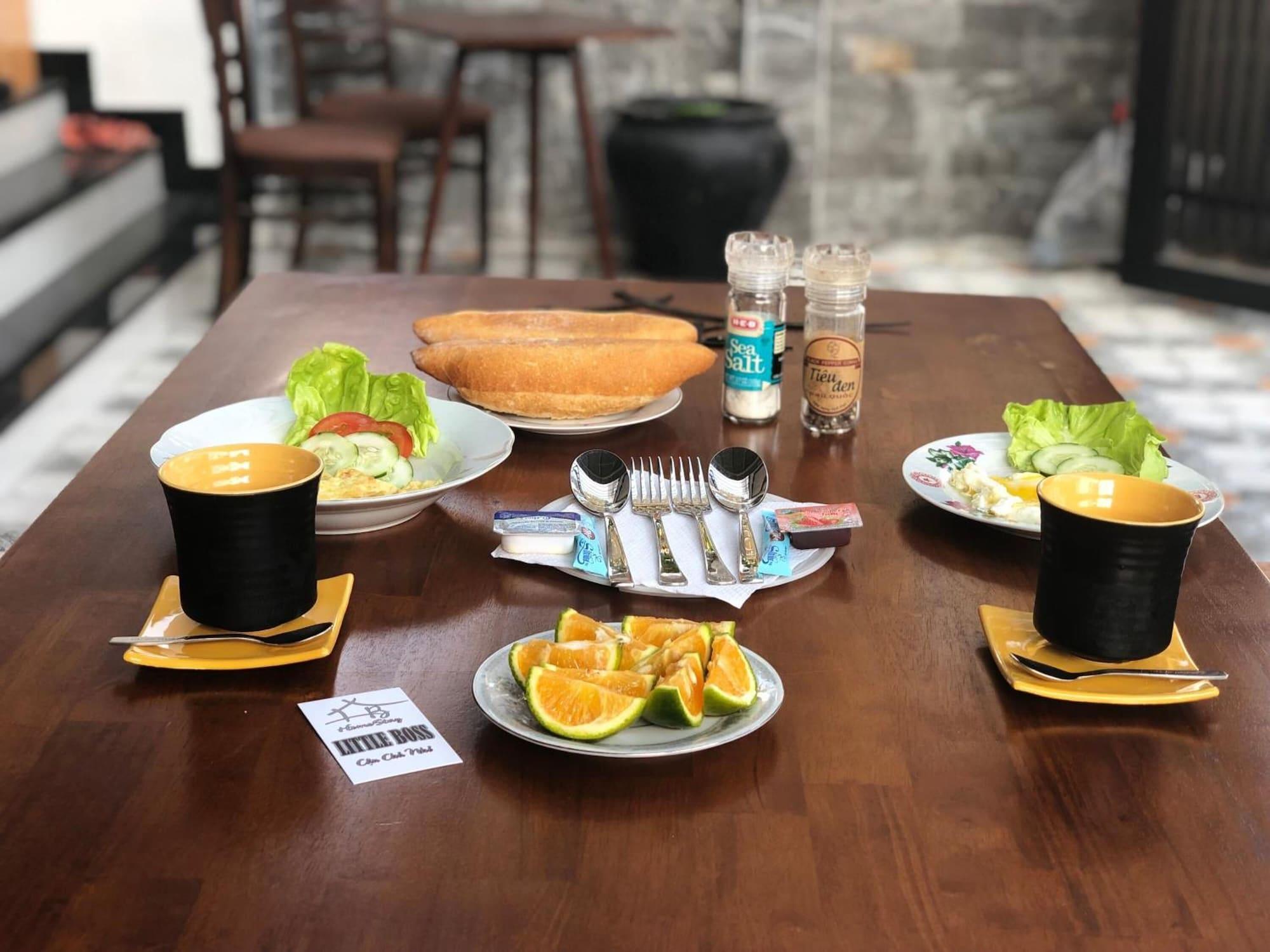 Restaurant Little Boss Homestay