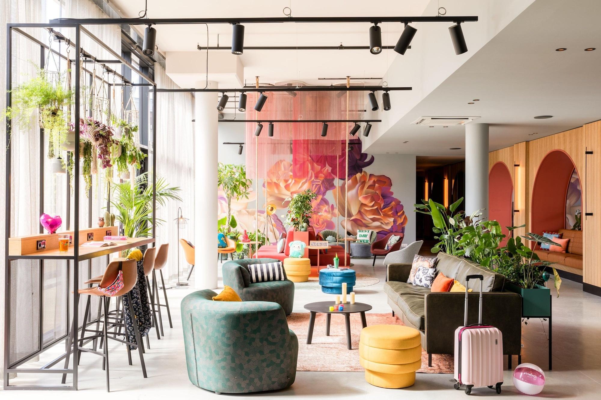 Vista Exterior Moxy Paris Val D’Europe